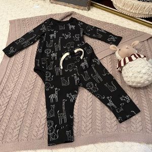 Baby clothes, Gap 6-12 months like news